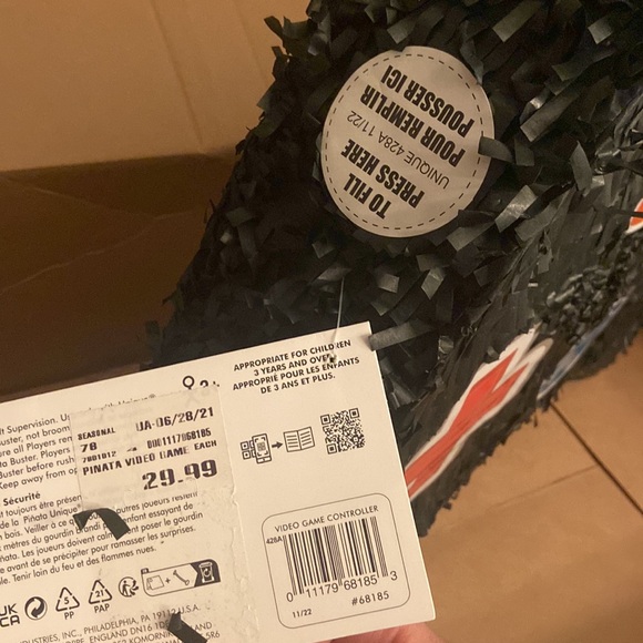 Game Controller Pinata - Picture 3 of 6